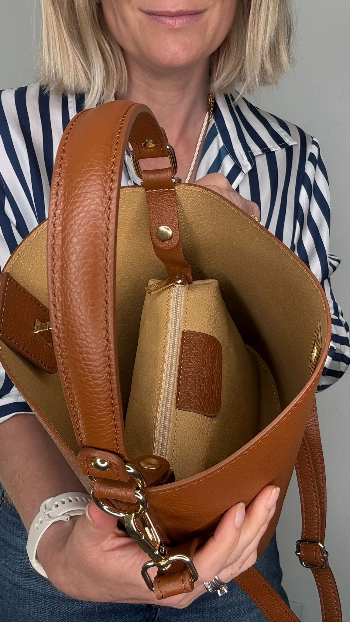 Dark Tan Leather Bucket Bag - Image 6
