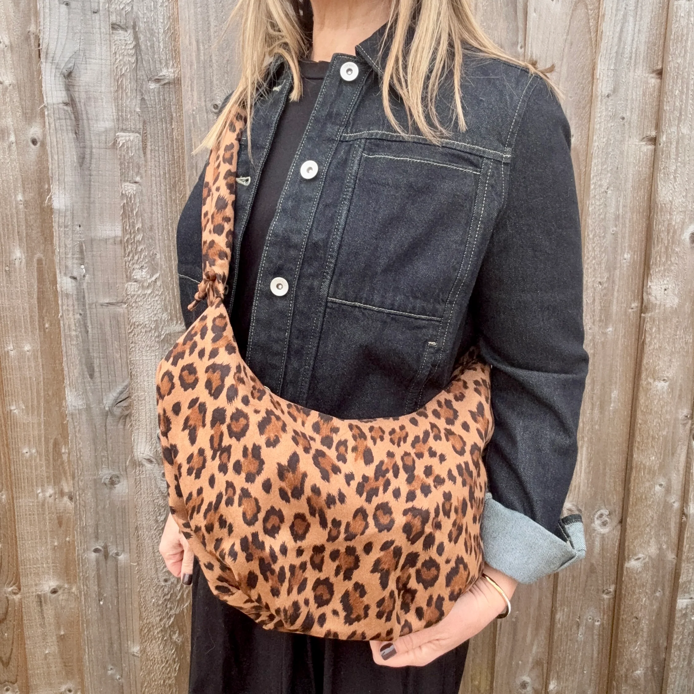 Leopard Print Crossbody/ Shoulder Bag - Image 3