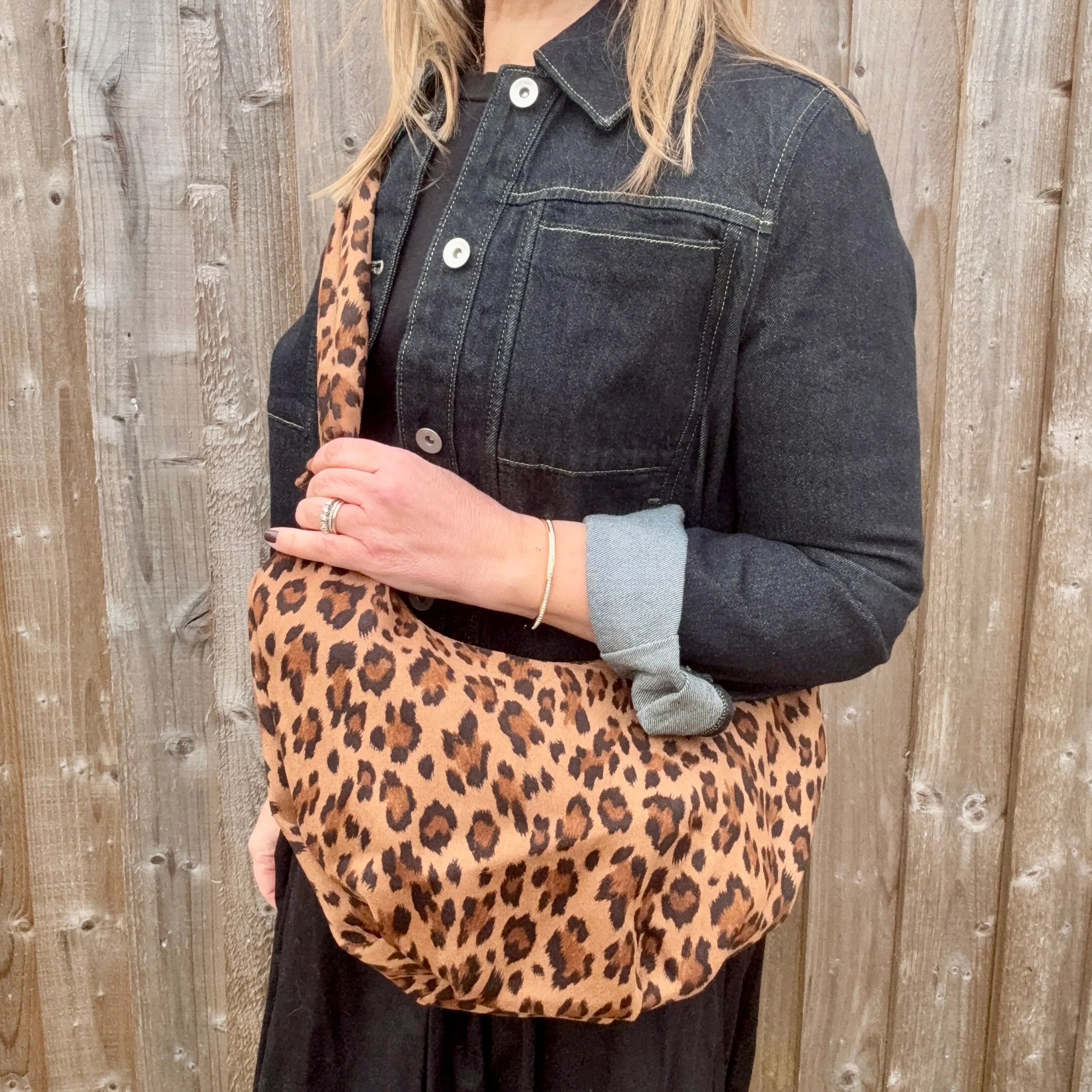 Leopard Print Crossbody/ Shoulder Bag - Image 4