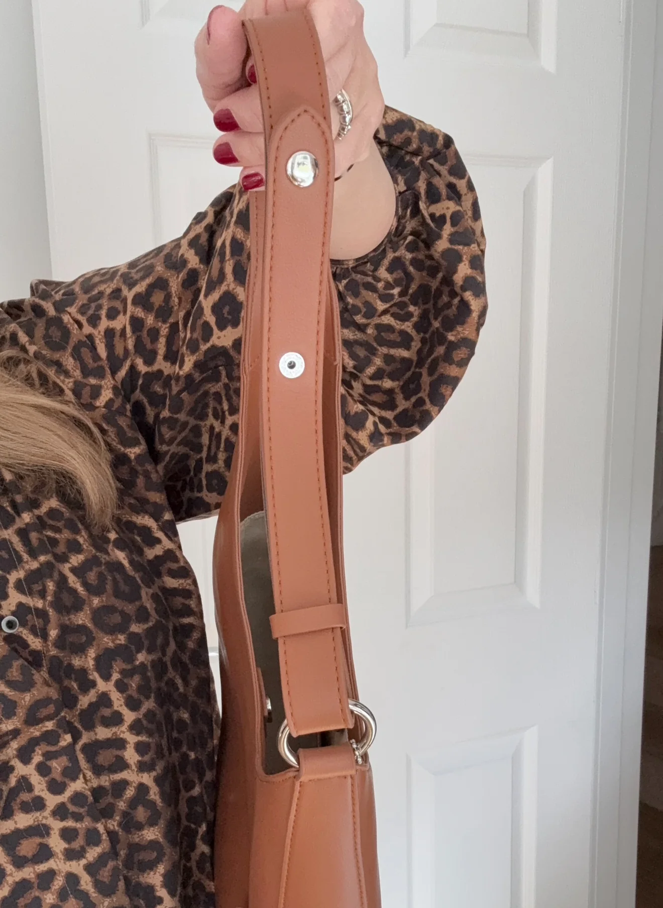 Tan Leather Curved Shoulder Bag - Image 2